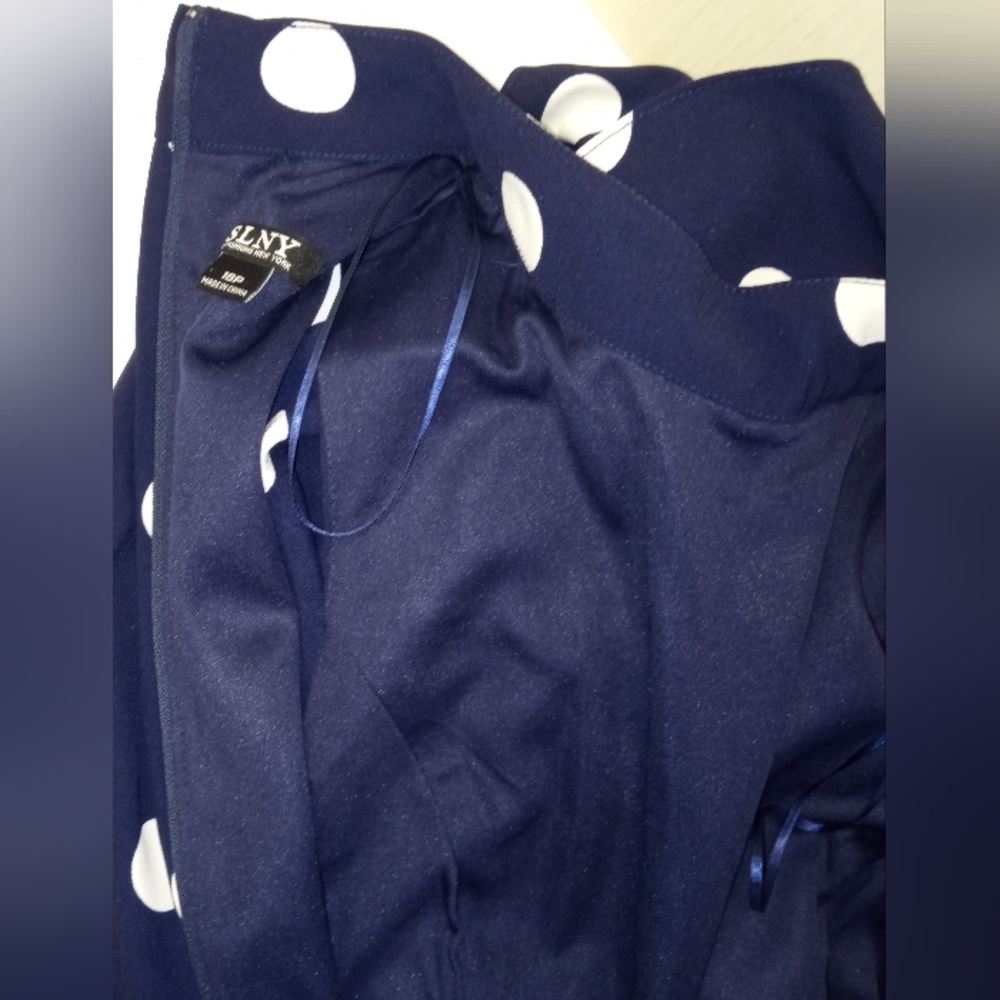 SLYN Navy and White Polka Dot Sleeveles Midi Dress 16P -NWT - Picture 4 of 11